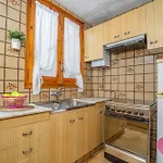 Basic Comfort Poeta Marquina 2º 2027 Hotell Rosas
