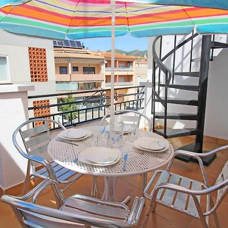 Szálloda Basic Comfort Poeta Marquina 2º 2027 Roses