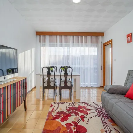 Basic Comfort Poeta Marquina 2º 2027 Hotel Roses
