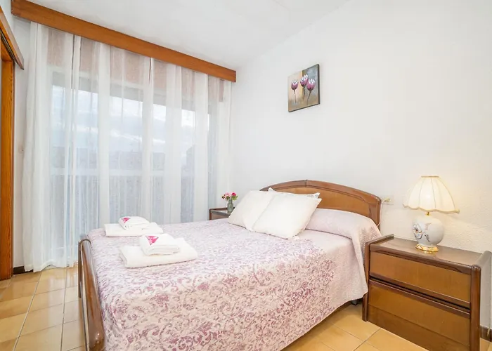 Basic Comfort Poeta Marquina 2º 2027 Hotel